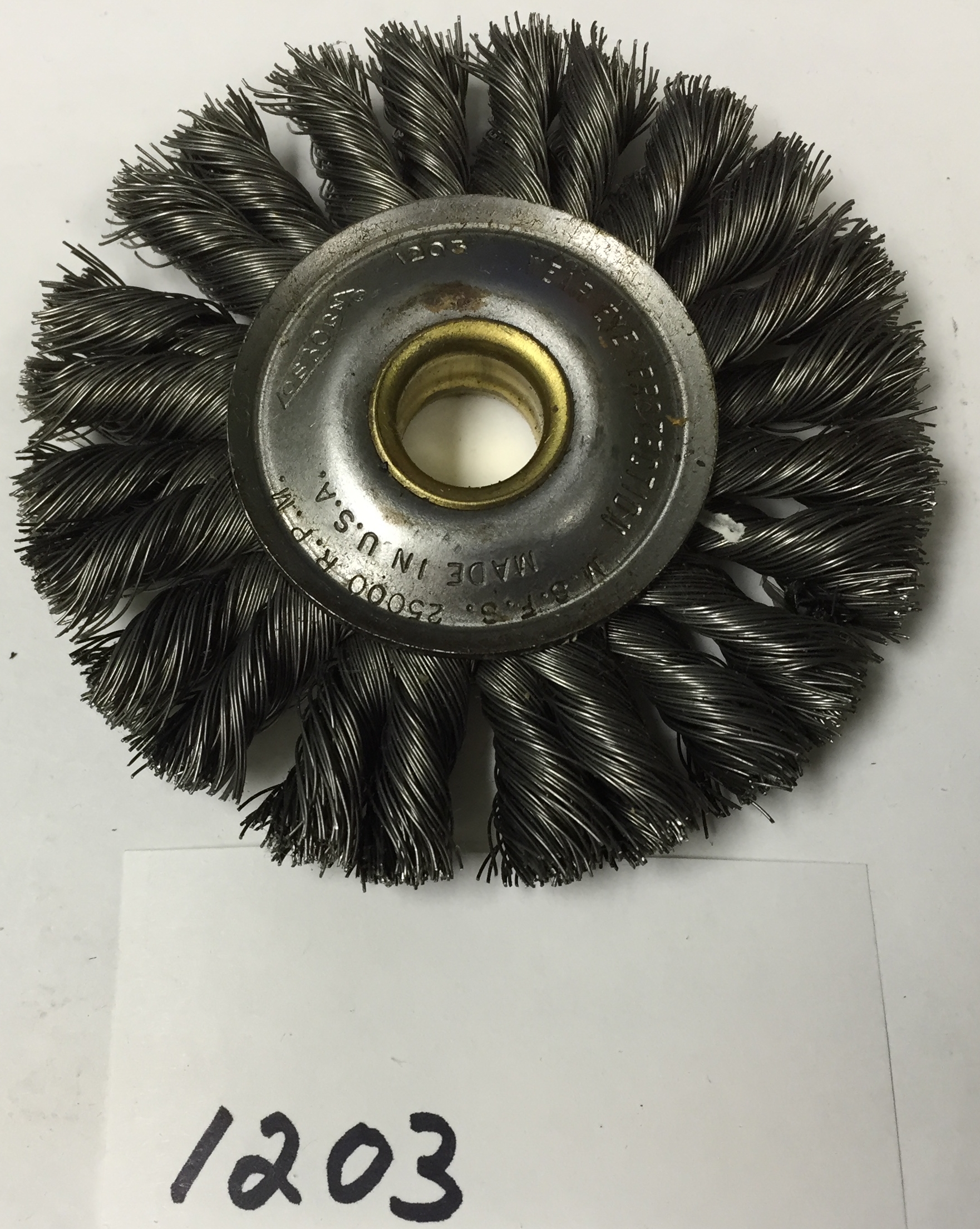 Bosch WB544 Spazzola A Tazza In Acciaio Con Fili Annodati - 4 Pollici, Attacco 5/8-11